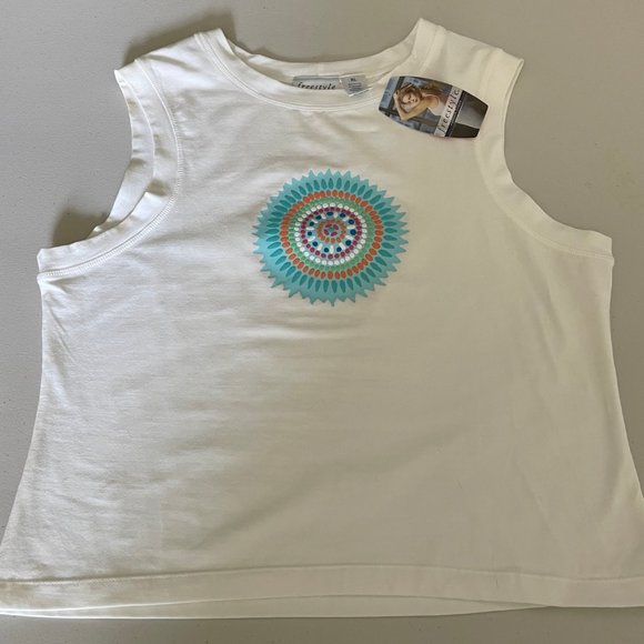 Size XL Danskin Southwest Design Sleeveless White top - Picture 4 of 8